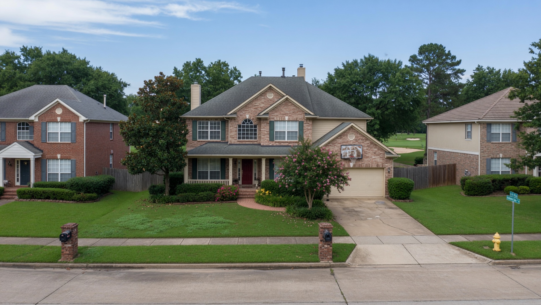 Established homes in Greatwood Sugar Land Texas eligible for buyer commission cash back