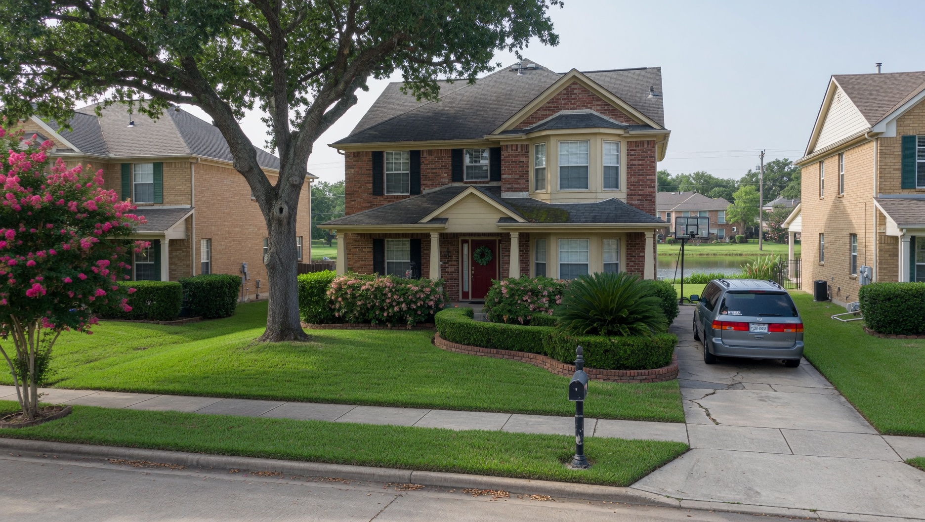 Pre-owned home in Sugar Land Texas eligible for 2 percent buyer agent commission rebate