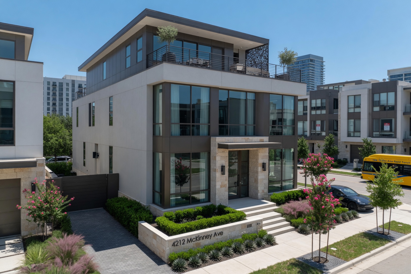 New construction homes in Uptown Dallas Texas where buyers earn commission rebates