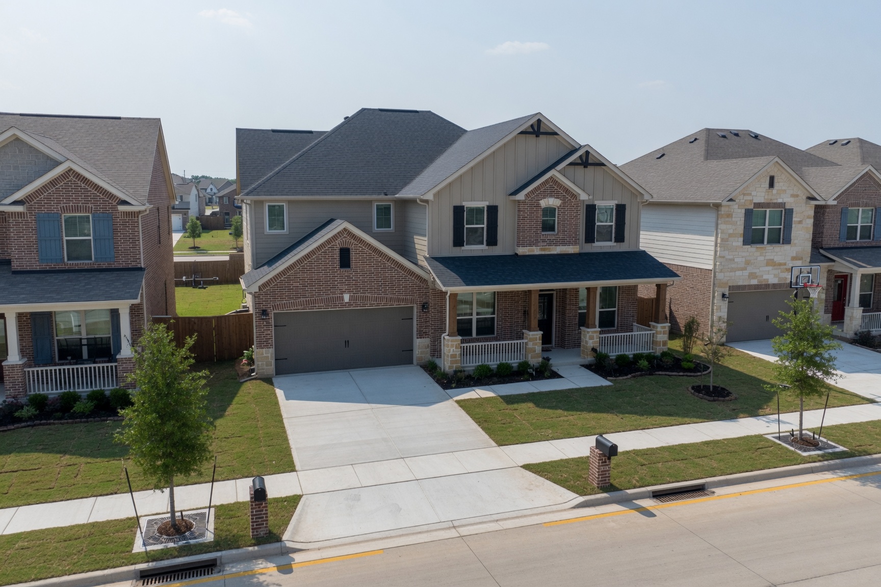 New construction homes in Hollyhock Frisco Texas where buyers earn commission rebates