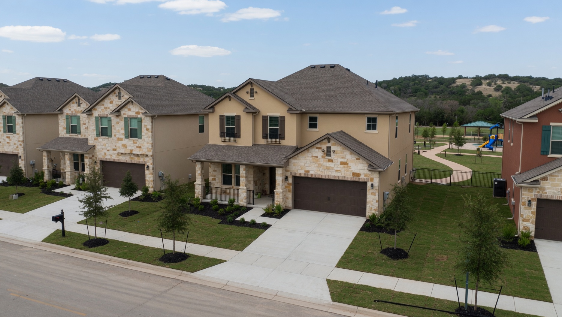 New construction homes in Georgetown Village Georgetown Texas where buyers earn commission rebates