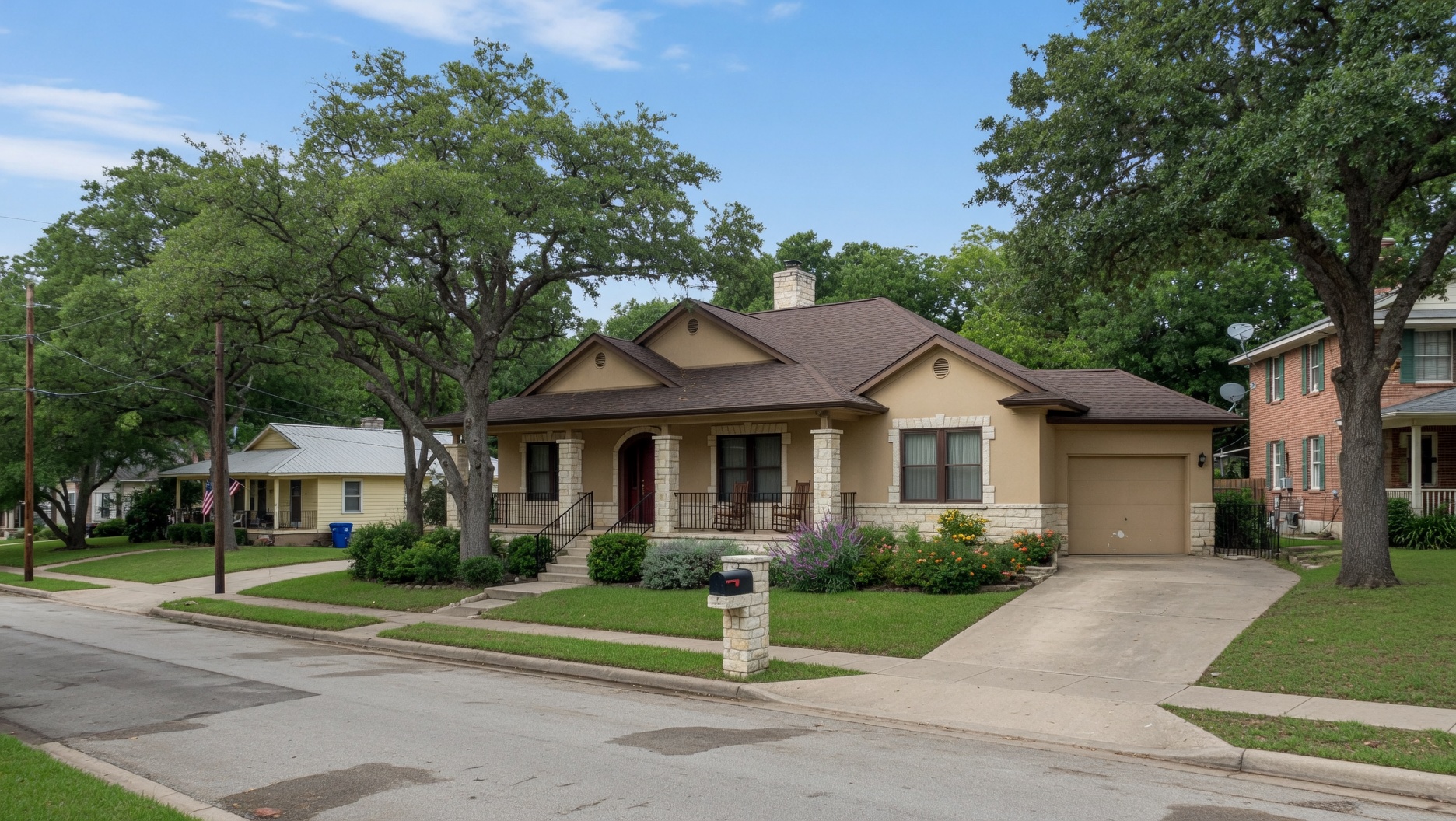 Resale home in Houston neighborhood