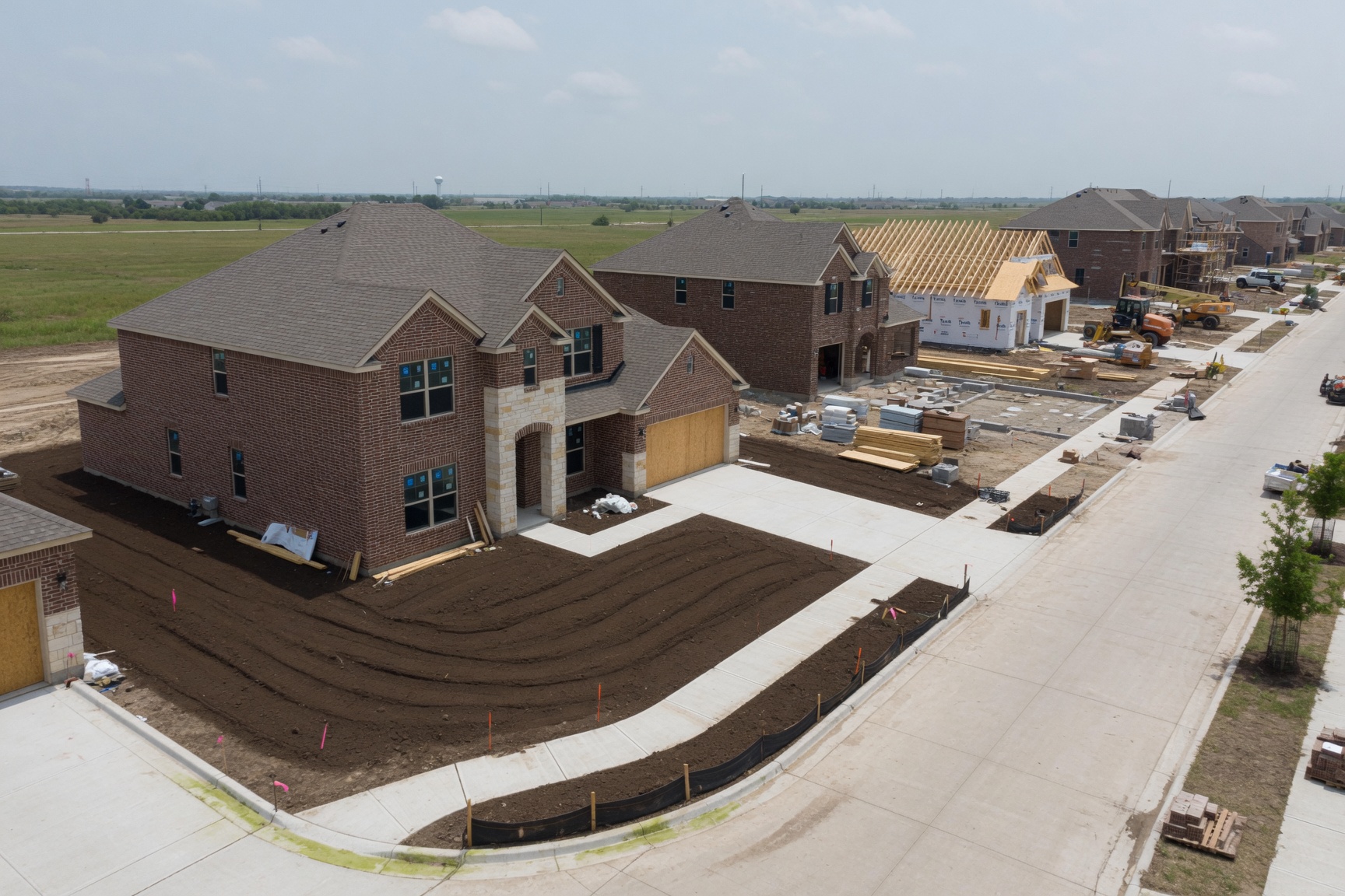 New construction home in Houston Texas qualifying for 2.5 percent commission cash back rebate