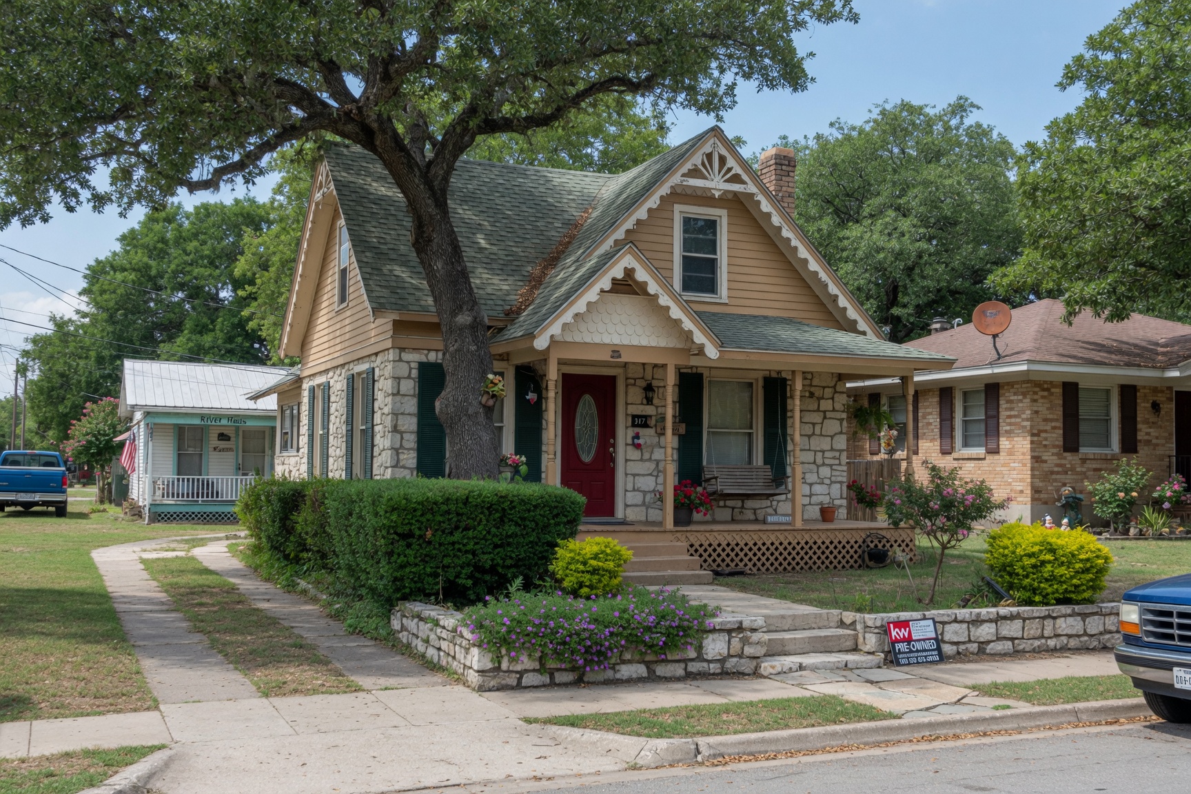 Resale home in Houston neighborhood