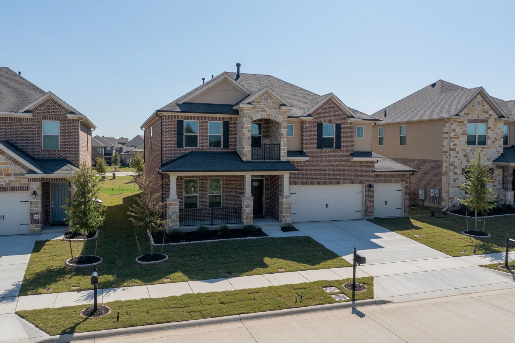 New construction homes in Parker Road Corridor Plano Texas where buyers earn commission rebates