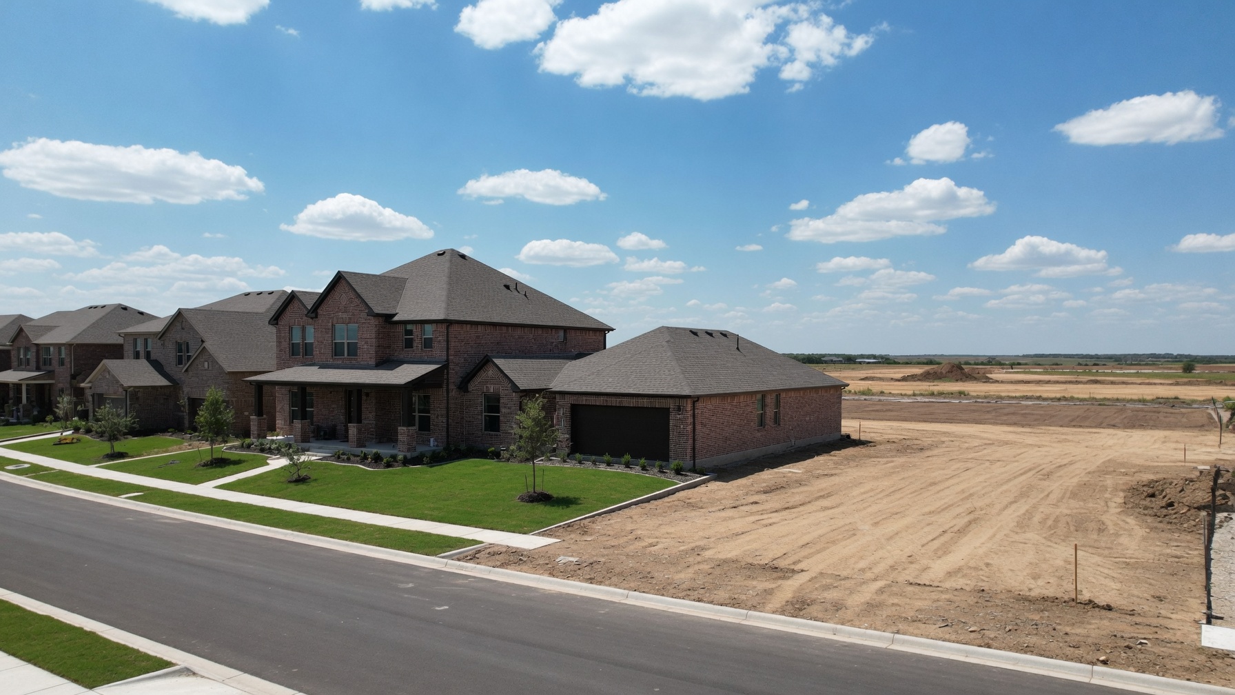 New construction homes in Ramble Celina Texas where buyers earn commission cash back at closing